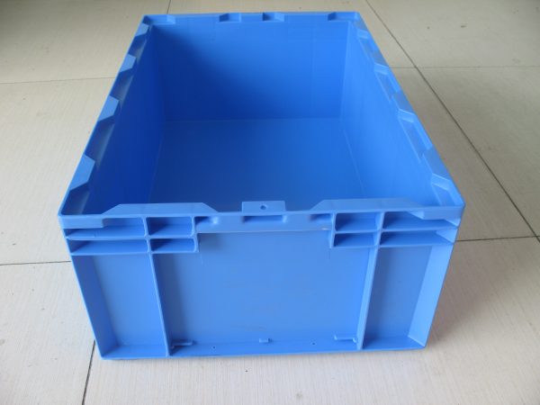 moving stacking totes