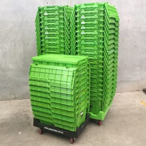 caja logística encajable de plástico